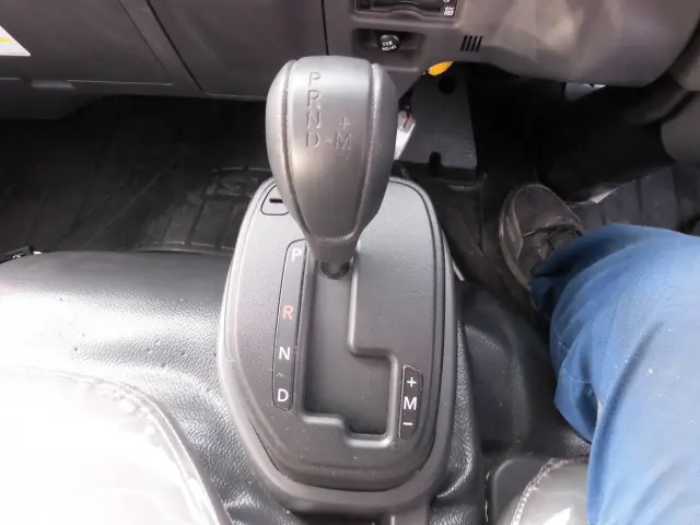 いすゞ エルフ 3DF-NHR87AF(2WD)の写真26