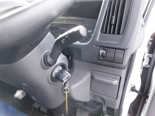 いすゞ エルフ 3DF-NHR87AF(2WD)の写真28