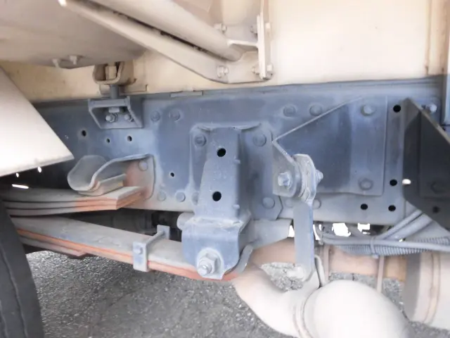 いすゞ エルフ 2PG-NPR88YN(2WD)の写真29