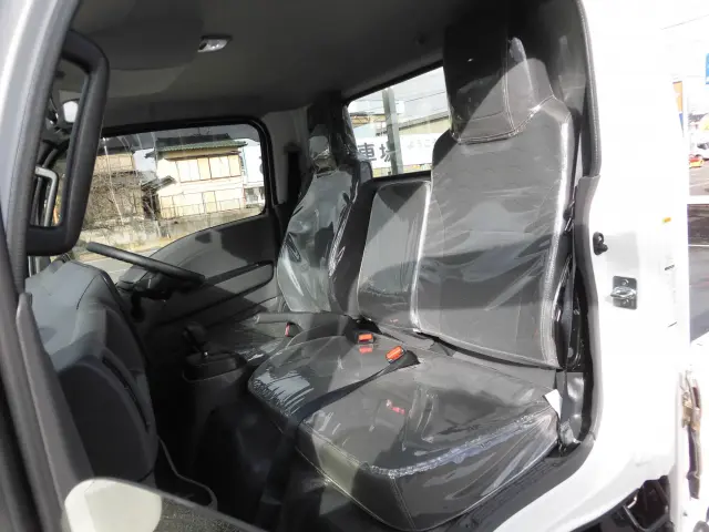 いすゞ エルフ 3DF-NHR87AF(2WD)の写真32