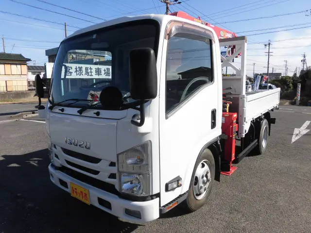 いすゞ エルフ 2RG-NMR88R(2WD)の写真1