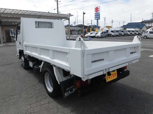 いすゞ エルフ TPG-NJR85AD(2WD)の写真4