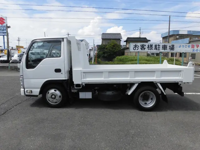いすゞ エルフ TPG-NJR85AD(2WD)の写真6