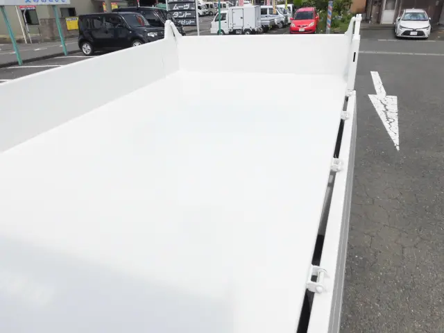 いすゞ エルフ TPG-NJR85AD(2WD)の写真16