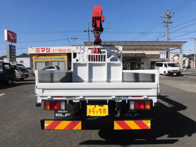 いすゞ エルフ 2RG-NMR88R(2WD)の写真16