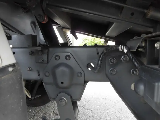 いすゞ エルフ TPG-NJR85AD(2WD)の写真24