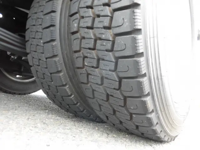 いすゞ エルフ TPG-NJR85AD(2WD)の写真26