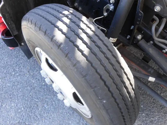 いすゞ エルフ 2RG-NMR88R(2WD)の写真27