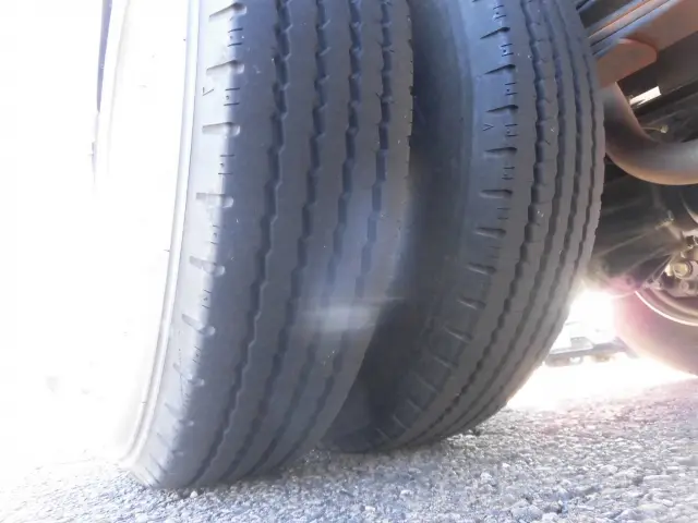 いすゞ エルフ 2RG-NMR88R(2WD)の写真28