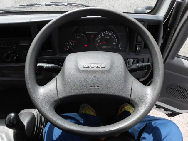 いすゞ エルフ TPG-NJR85AD(2WD)の写真29