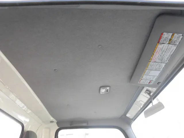 いすゞ エルフ 2RG-NMR88R(2WD)の写真37