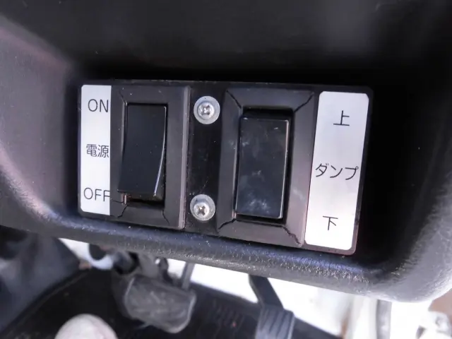 日産 クリッパートラック EBD-DR16T(4WD)の写真26