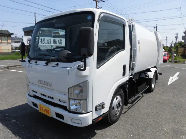 いすゞ エルフ BKG-NMR85N(2WD)の写真1