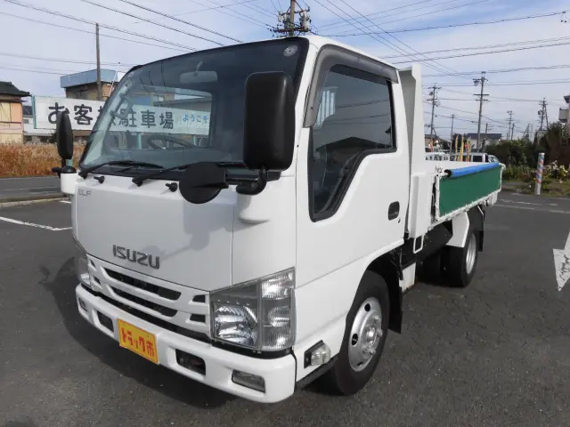 いすゞ エルフ TPG-NKR85AN(2WD)の写真1