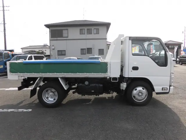 いすゞ エルフ TPG-NKR85AN(2WD)の写真5
