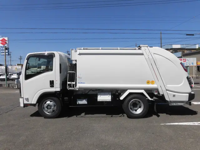 いすゞ エルフ 2PG-NPR88YM(2WD)の写真6