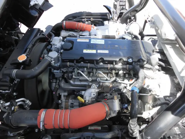 いすゞ エルフ 2PG-NPR88YM(2WD)の写真19