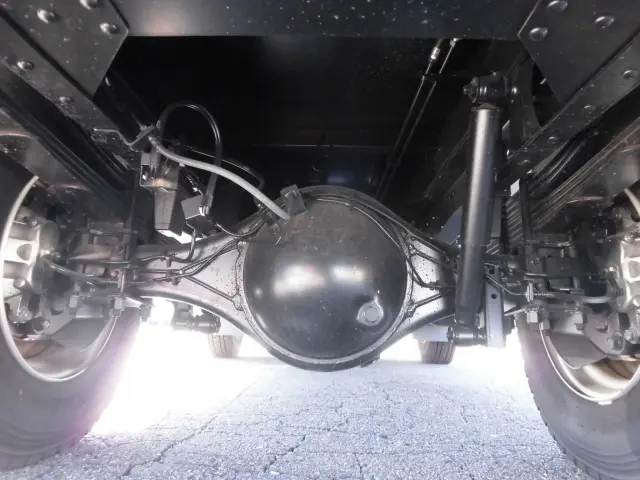 いすゞ エルフ 2PG-NPR88YM(2WD)の写真23