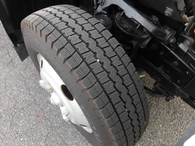 いすゞ エルフ TPG-NKR85AN(2WD)の写真24