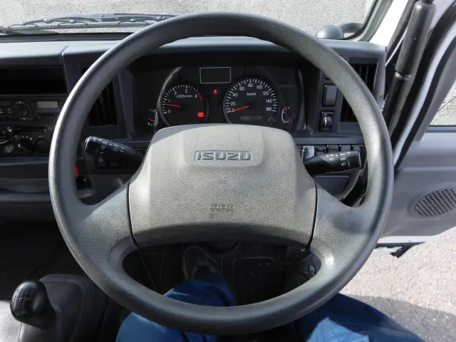 いすゞ エルフ TPG-NKR85AN(2WD)の写真28