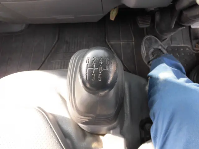 いすゞ エルフ TPG-NKR85AN(2WD)の写真29