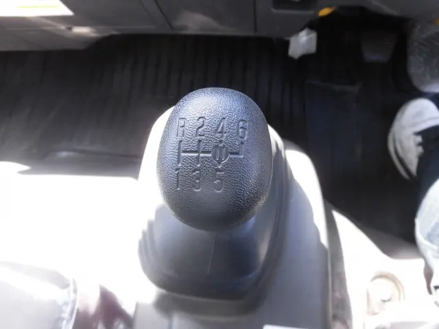 いすゞ エルフ 2PG-NPR88YM(2WD)の写真29