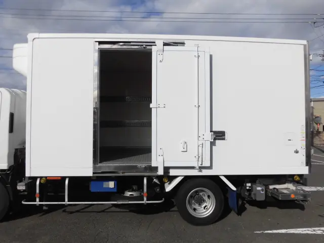 いすゞ エルフ TPG-NPR85AN(2WD)の写真9