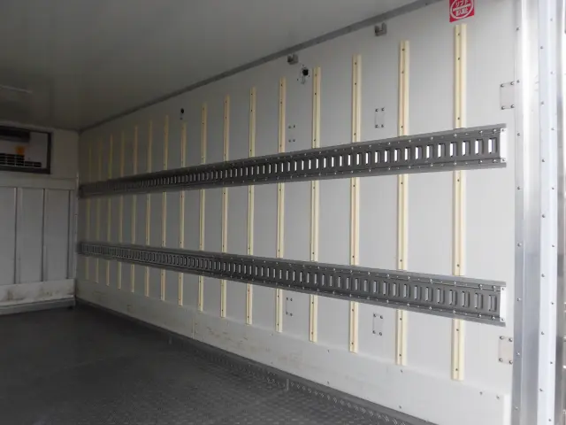 いすゞ エルフ TPG-NPR85AN(2WD)の写真13