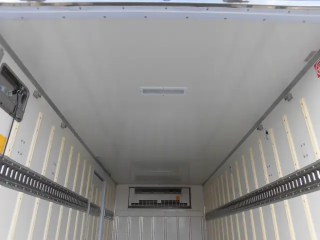 いすゞ エルフ TPG-NPR85AN(2WD)の写真14