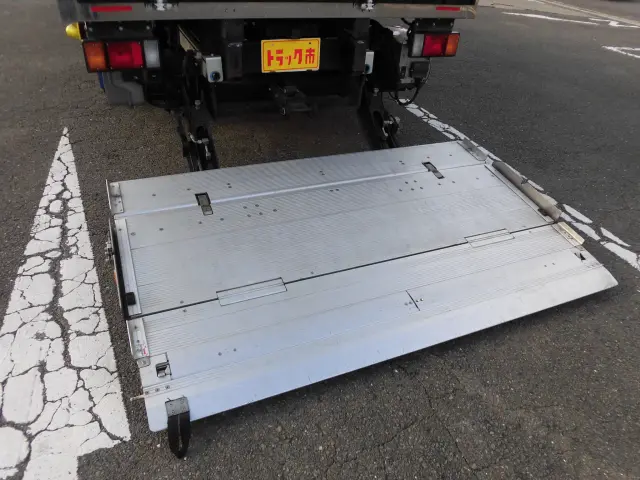 いすゞ エルフ TPG-NPR85AN(2WD)の写真19