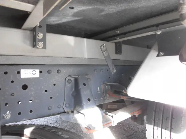 いすゞ エルフ TPG-NPR85AN(2WD)の写真25