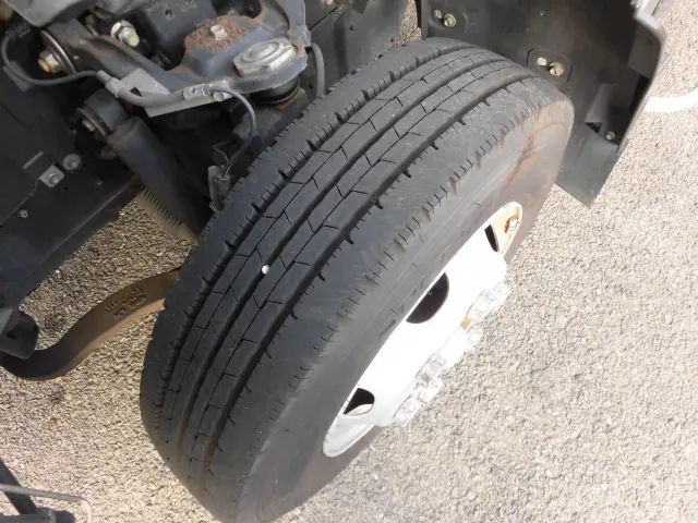 いすゞ エルフ TPG-NPR85AN(2WD)の写真28