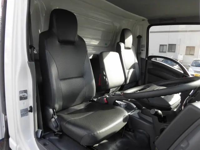いすゞ エルフ TPG-NPR85AN(2WD)の写真31