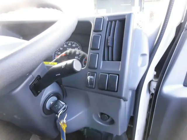いすゞ エルフ TPG-NPR85AN(2WD)の写真35