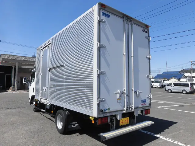 いすゞ エルフ 2RG-NLR88AN(2WD)の写真4