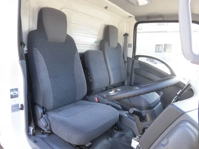 いすゞ エルフ 2RG-NLR88AN(2WD)の写真27