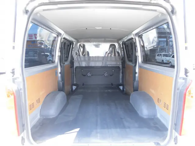 トヨタ ハイエースバン QDF-GDH201V(2WD)の写真10