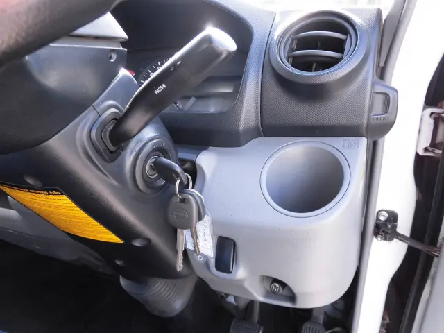 日野 デュトロ TKG-XZU605M(2WD)の写真28