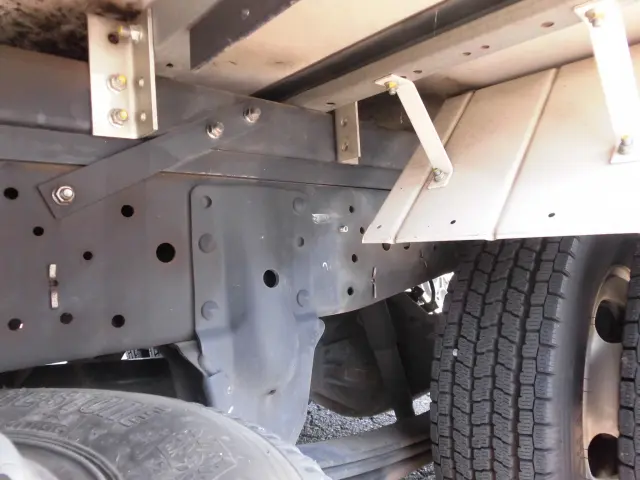 いすゞ エルフ 2RG-NLR88AN(2WD)の写真22