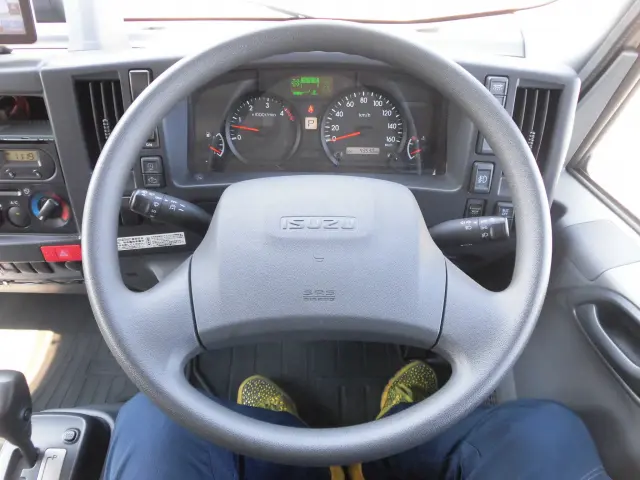 いすゞ エルフ 2RG-NLR88AN(2WD)の写真28