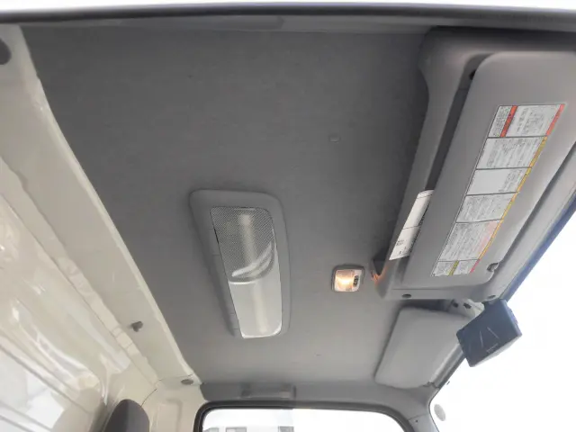 いすゞ エルフ 2RG-NLR88AN(2WD)の写真35