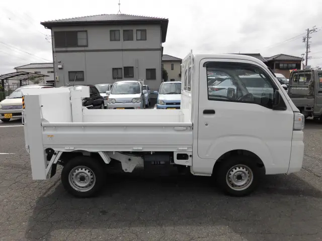 ダイハツ ハイゼットトラック 3BD-S500P(2WD)の写真5