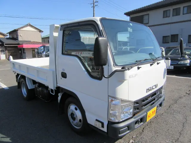 いすゞ エルフ TPG-NJR85AD(2WD)の写真3