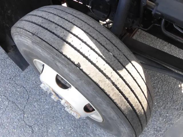 いすゞ エルフ TPG-NPR85YN(2WD)の写真24