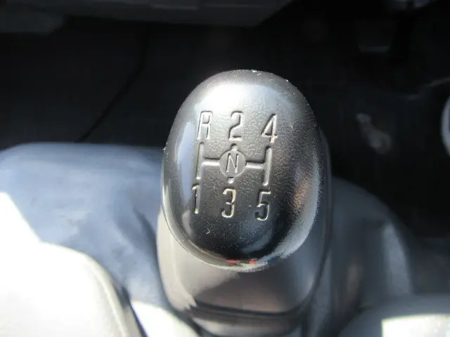 いすゞ エルフ TPG-NJR85AD(2WD)の写真26