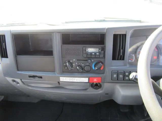 いすゞ エルフ TPG-NJR85AD(2WD)の写真27