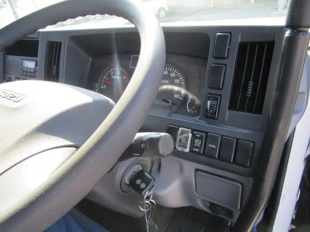 いすゞ エルフ TPG-NJR85AD(2WD)の写真28