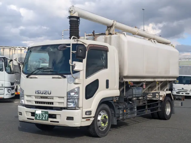 いすゞ フォワード LKG-FTR90S2(2WD)の写真1