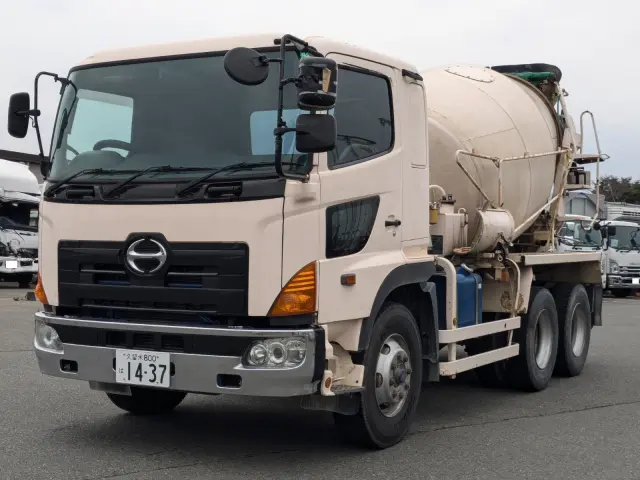 日野 プロフィア BDG-FS1AKXA(6x4)の写真1