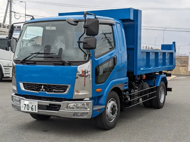 三菱 ファイター 2KG-FK62FZ(2WD)の写真1